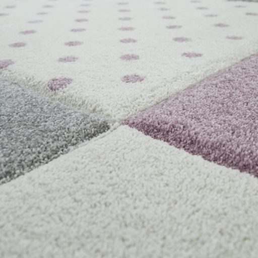 Gyerekszoba szonyeg, 3D lila szivecske mintaval 160x230 cm